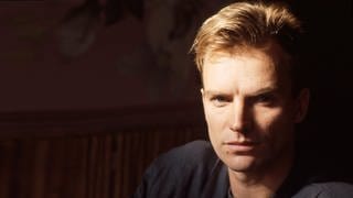 Der ehemalige Police-Sänger Sting startet 1985 seine Solokarriere | Sting — "Russians"