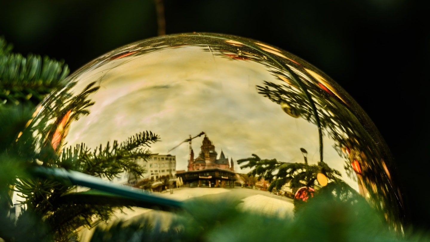 Weihnachtskugel mit Mainzer Dom