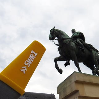 Das Reiterstandbild auf dem Landauer Marktplatz