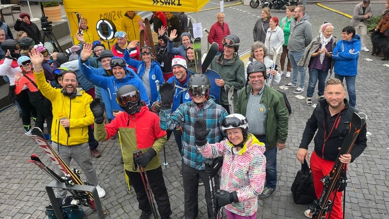 Stadtwette in Prüm mit Ski-Bekleidung | Die Hitparaden-Truck-Tour in Bildern