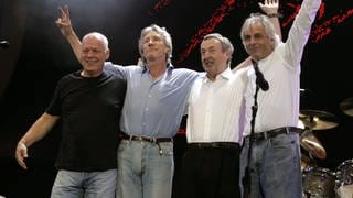 Dave Gilmour, Roger Waters, Nick Mason and Richard Wrigth (v.l.) der Band "Pink Floyd" bei der historischen Wiedervereinigung der Band für das "Live 8" -Konzert in London, 2005 | Hitparaden-Zahlenreise: 2013 bis 2023 | Das Auf und Ab von "Money" 