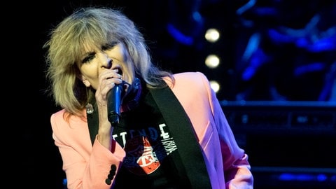 Sängerin und Gitarristin Chrissie Hynde gründete ist seit der ersten Minute bei der Band "The Pretenders" dabei.