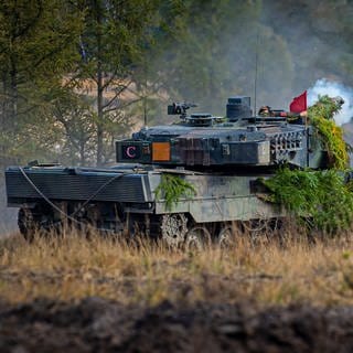 Leopard 2 - Panzer im Feld