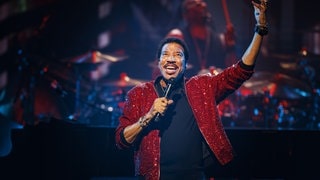 Lionel Richie beim Montreux Jazz Festival, 2023 | 1949: Die Generation der großen Stars - Diese Stars werden dieses Jahr 75