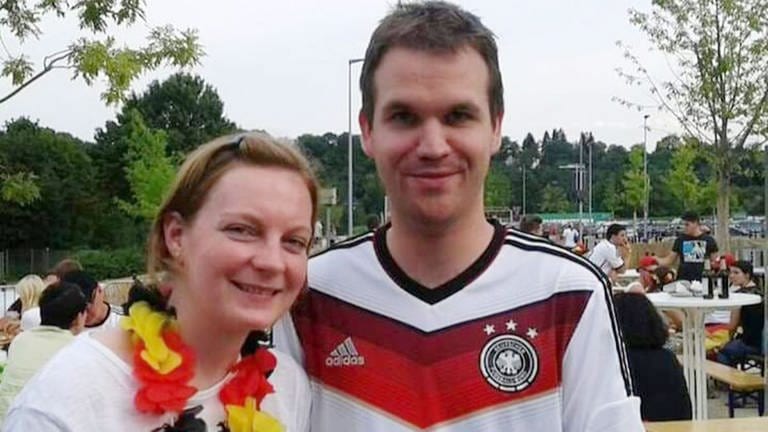 Florian Braun aus Ludwigsburg schreibt uns zu seinem Bild: "Dieses Trikot hat alle Höhen und Tiefen der letzten 10 Jahre miterlebt. Von Jubel bis Fassungslosigkeit."