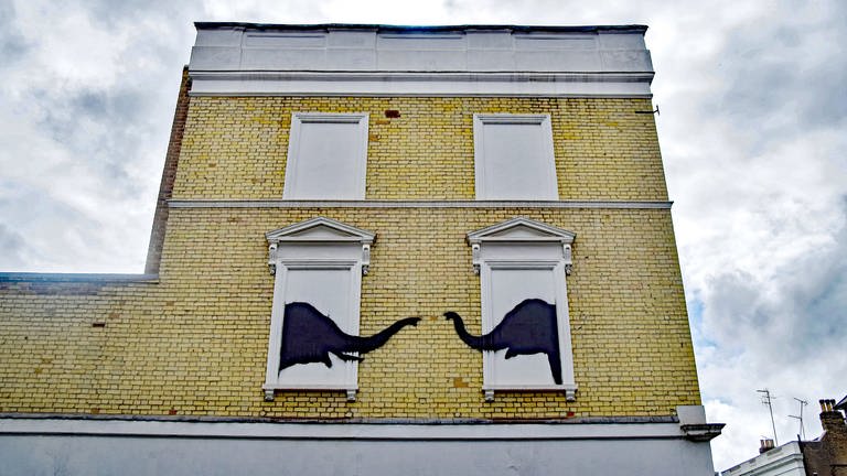 7. August: Streetart-Künstler Banksy scheint auf den Elefanten gekommen zu sein. Zumindest könnte das dieses im Londoner Stadtteil Chelsea aufgetauchte Kunstwerk nahelegen.