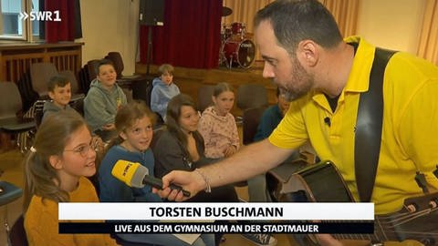 Torsten Buschmann als Musiklehrer im Gymnasium an der Stadtmauer in Bad Kreuznach