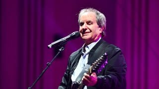 Chris de Burgh bei einem Auftritt 2023 | Zum 50. Jubiläum: Chris de Burgh veröffentlicht sein Best-Of-Album "50"