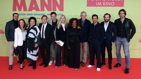 Der Cast des Kinofilms "Alter Weißer Mann", in der Hauptrolle Jan-Josef Liefers.