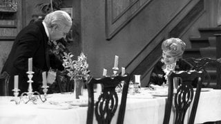 Szene aus dem Silvester Klassiker "Dinner for One" | Alle Sendezeiten der Weihnachtsfilme und Silvesterklassiker