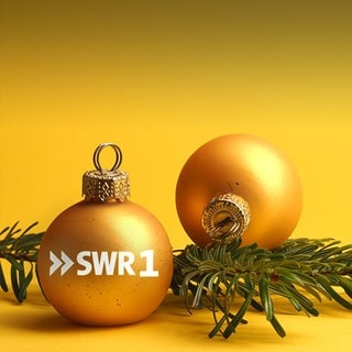 Weihnachtskugeln mit SWR1 Logo.