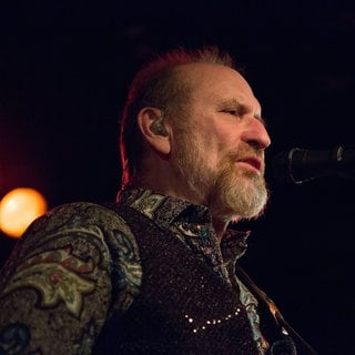 Men At Work live in Oslo, hier Sänger Colin Hay | Hits und Storys: Men At Work – "Down Under"