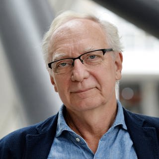 Politologe Prof. Claus Leggewie (2017) spricht in SWR1 Leute über möglichen soziale Unruhen in Deutschland