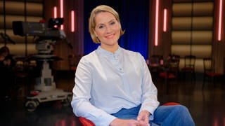 Die Moderatorin Judith Rakers spricht in SWR1 Leute über das Ausscheiden der Tagesschau und evtl. Zukunftspläne.