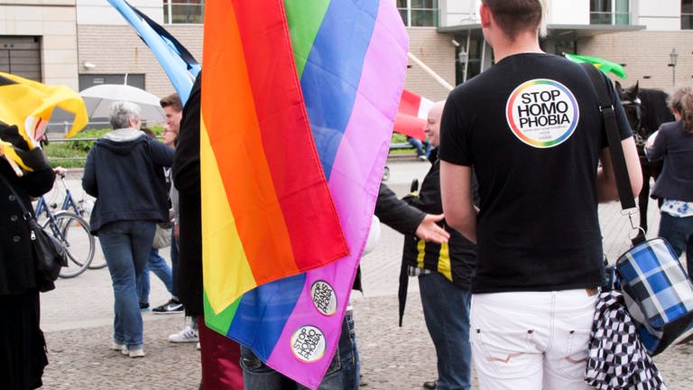 Internationaler Tag Gegen Homophobie Transphobie Und Biphobie 17 Mai 2021 Swr Kultur 