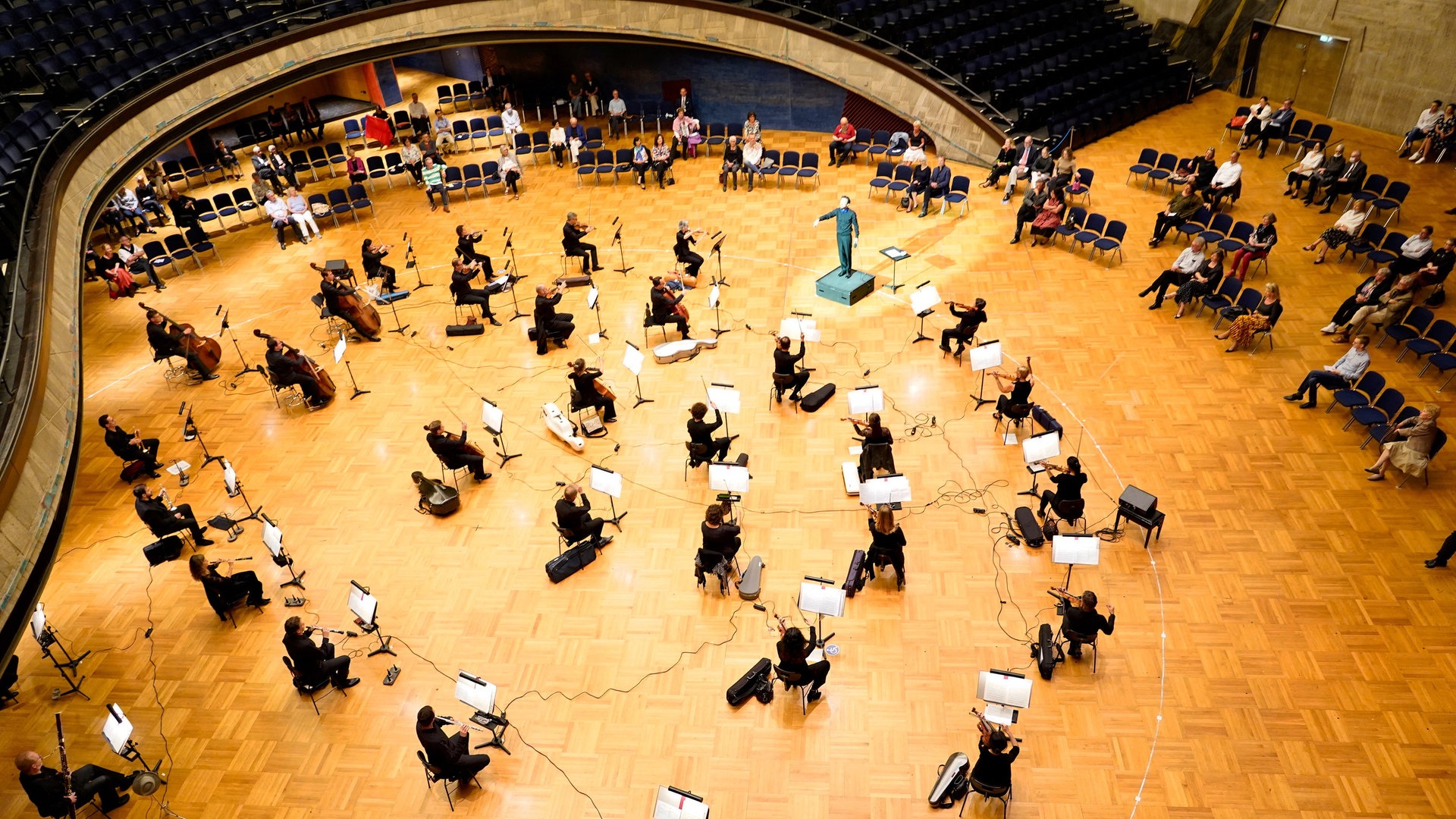 Klassik Trifft Pop Und Elektro Livestream Festival Mit Dem Staatsorchester Stuttgart Swr2