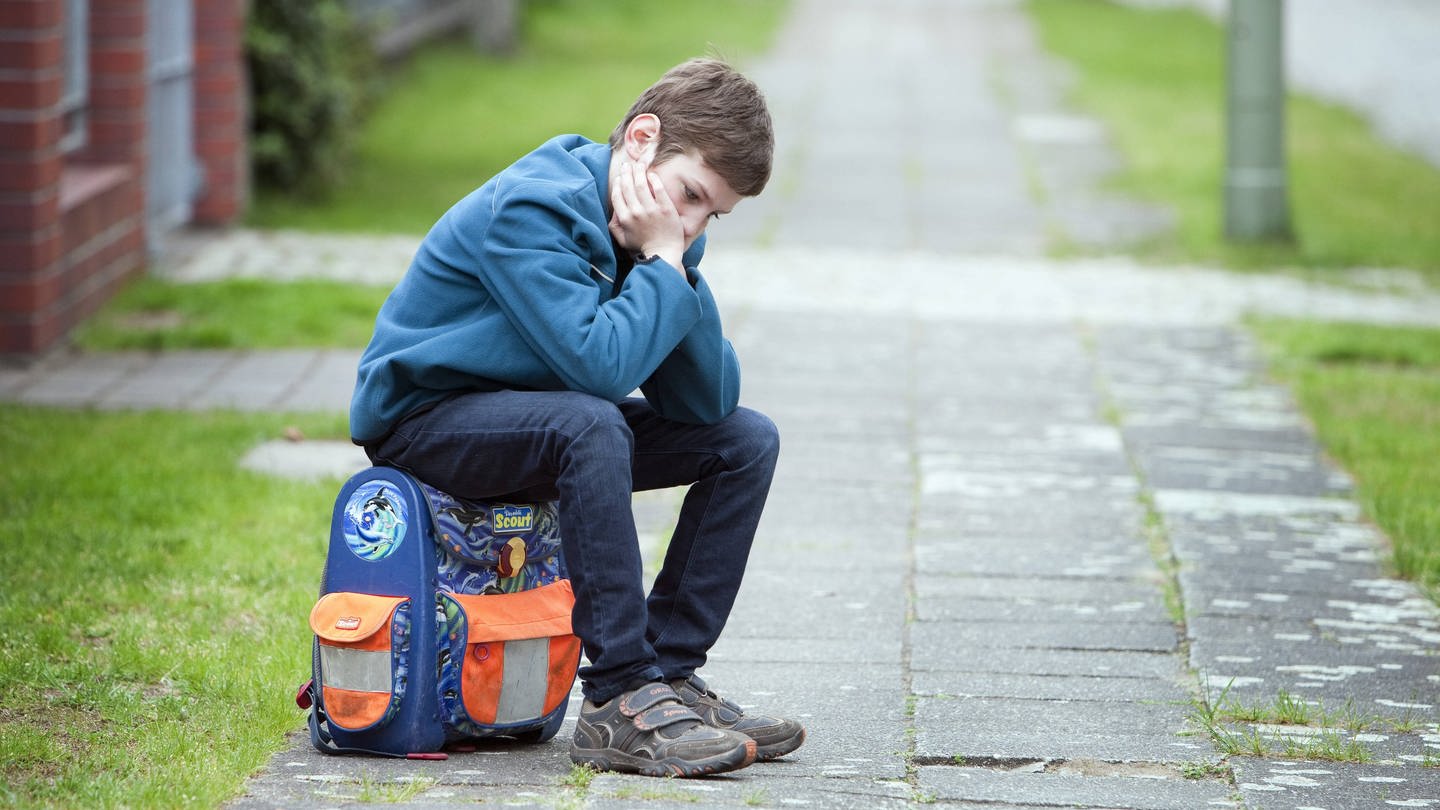 Wenn Schule auf den Magen schlägt: Stressbewältigung bei Kindern und Jugendlichen