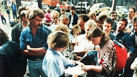 Genscher In Der Prager Botschaft | 30.9.1989 - SWR Kultur