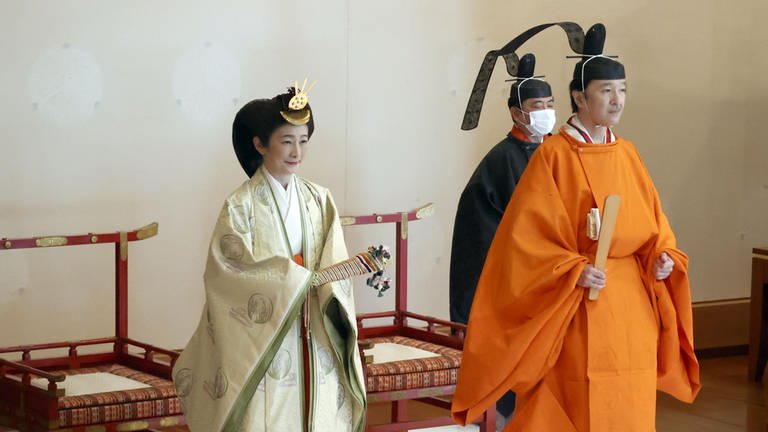 Kronprinz Fumihito (r) von Japan und die Kronprinzessin Kiko von Japan (Archivbild 2020).