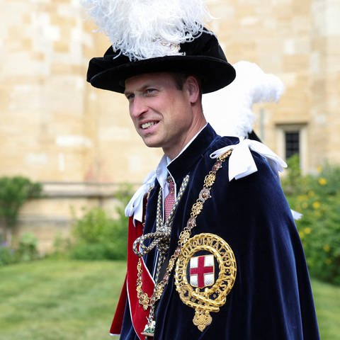 Prinz William in schicker Uniform beim "Garter Day" auf Schloss Windsor