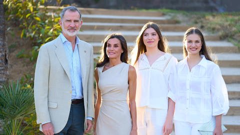 König Felipe, Königin Letizia of Spain, Prinzessin Sofia und Kronprinzessin Leonor