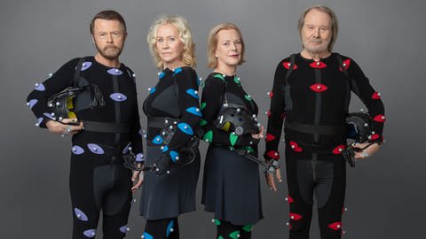 Band ABBA ("Waterloo") sind zurück mit einem neuen Album und einer neuen Tour. Die Band kann auf eine Geschichte voller Erfolg zurückblicken.