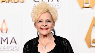 Bekannt wurde Sängerin Brenda Lee als "Little Miss Dynamite". Der Kinderstar von einst ist nun 80 Jahre alt geworden.