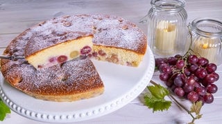 Saftiger Traubenkuchen mit dem Rezept für Rührkuchen ganz einfach, schnell und saftig.