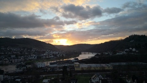 Sonnenaufgang bei Alf im Kreis Cochem-Zell