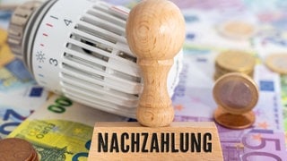 Nebenkostenabrechnung und Rechnung 