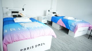 Olympia Betten aus Pappe Paris 2024