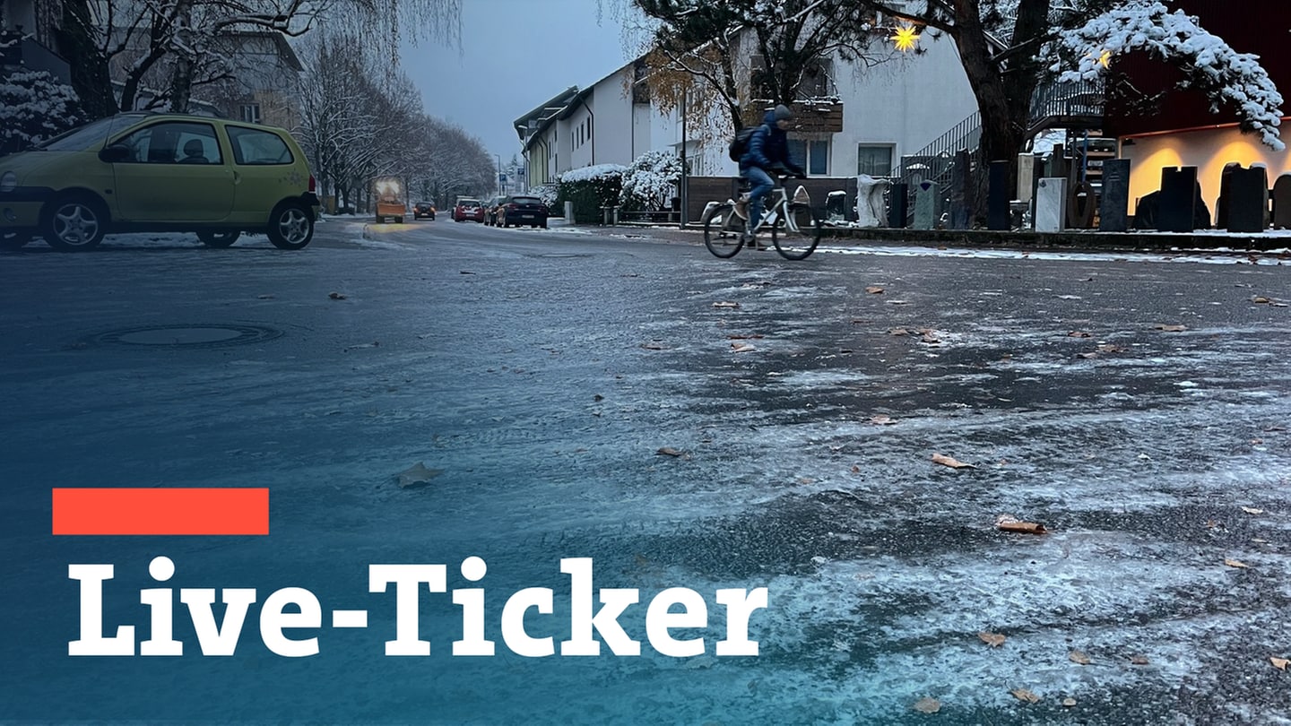 Blitzeis verwandelt eine Straße in Freiburg in eine Rutschpartie. In Baden-Württemberg sorgte Glatteis, Unwetter und Schneefall für Chaos auf den Straßen.