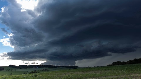 Wetterwarnungen Für BW: Wenn Superzellen Und Unwetter Drohen - SWR Aktuell