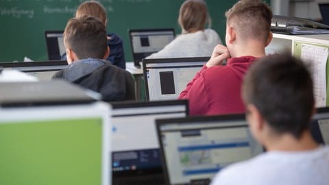 DigitalPakt Schule 2.0: BW Fordert Schnelle Umsetzung - SWR Aktuell