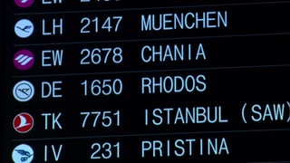 Am Flughafen Stuttgart gehen auch am Dienstag (25.7.) noch Flieger nach Rhodos.