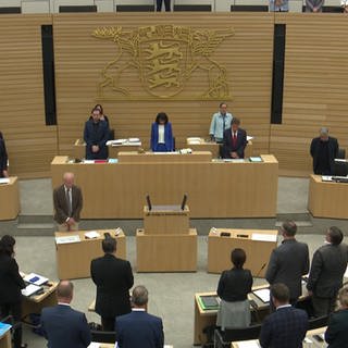 Der baden-württembergische Landtag gedenkt mit einer Gedenkminuten der Opfer der Hamas-Angriffe in Israel.