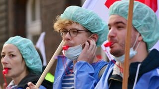 Pfleger bei einer Tarifdemonstration.