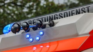 An einer Schule in Filderstadt-Bonlanden (Kreis Esslingen) ist am Freitag vermutlich Reizgas wie etwa Pfefferspray versprüht worden. 86 Personen wurden laut Polizei verletzt.