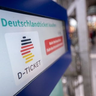 Mit dem 49 Euro teuren Deutschlandticket bundesweit mobil im Nah- und Regionalverkehr.