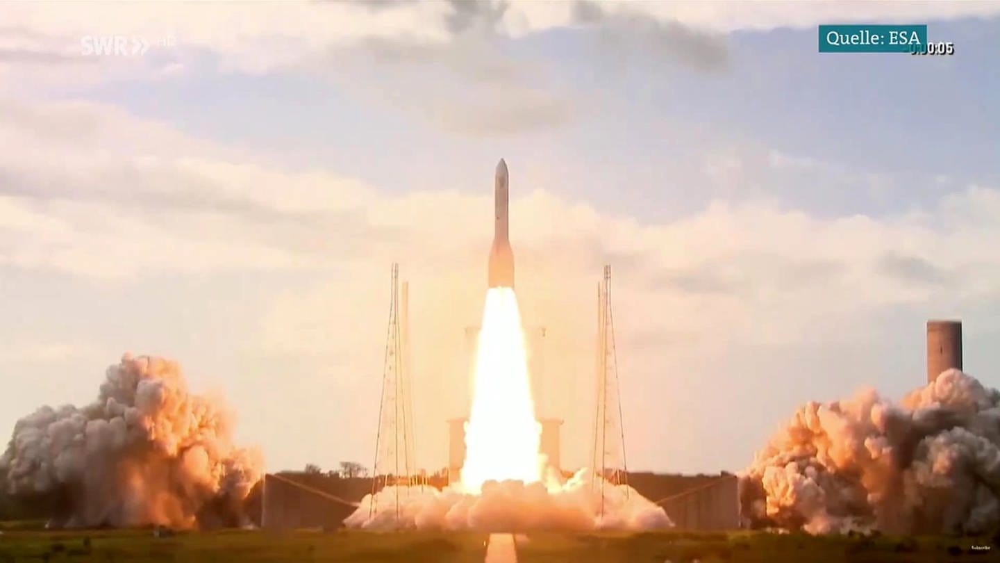 Die Ariane 6-Rakete startet in Französisch-Guayana ins Weltall.