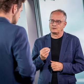 Stoch beim Sommerinterview 2024 auf dem Fernsehturm mit Georg Bruder