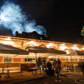 Feuerwehr vor einem Restaurant in Stuttgart-Ost