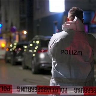 Polizisten am Tatort in Göppingen