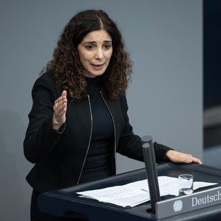 Jessica Tatti (BSW), Mitglied des Deutschen Bundestages, spricht im Bundestag. Sie will Partei-Landesvorsitzende in BW werden. 