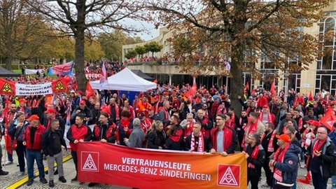 Kundgebung in Ludwigsburg vor der zweiten  Tarifverhandlung in der Metall- und Elektroindustrie Baden-Württemberg