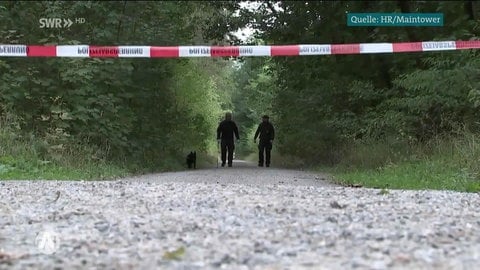 Polizei mit Spürhund