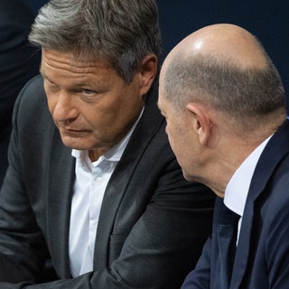 Bundeswirtschaftsminister Robert Habeck (Grüne) und Bundeskanzler Olaf Scholz (SPD)