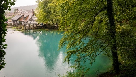 Der Blautopf in Blaubeuren