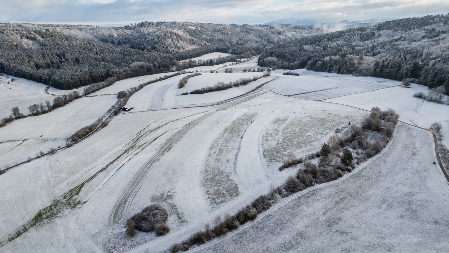 Gefahr-durch-Wintereinbruch-Schneedecken-und-Gl-tte