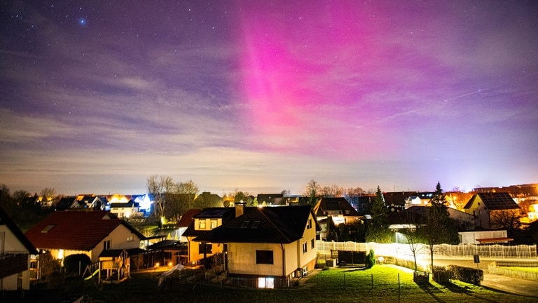 Auch in Laupheim im Kreis Biberach konnte man am ersten Tag des neuen Jahres die Polarlichter sehen.